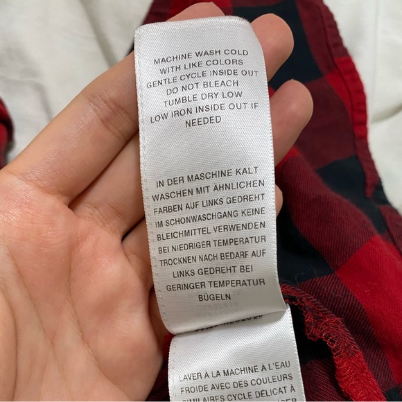 True Religion women’s red/black flannel - Picture 9 of 10